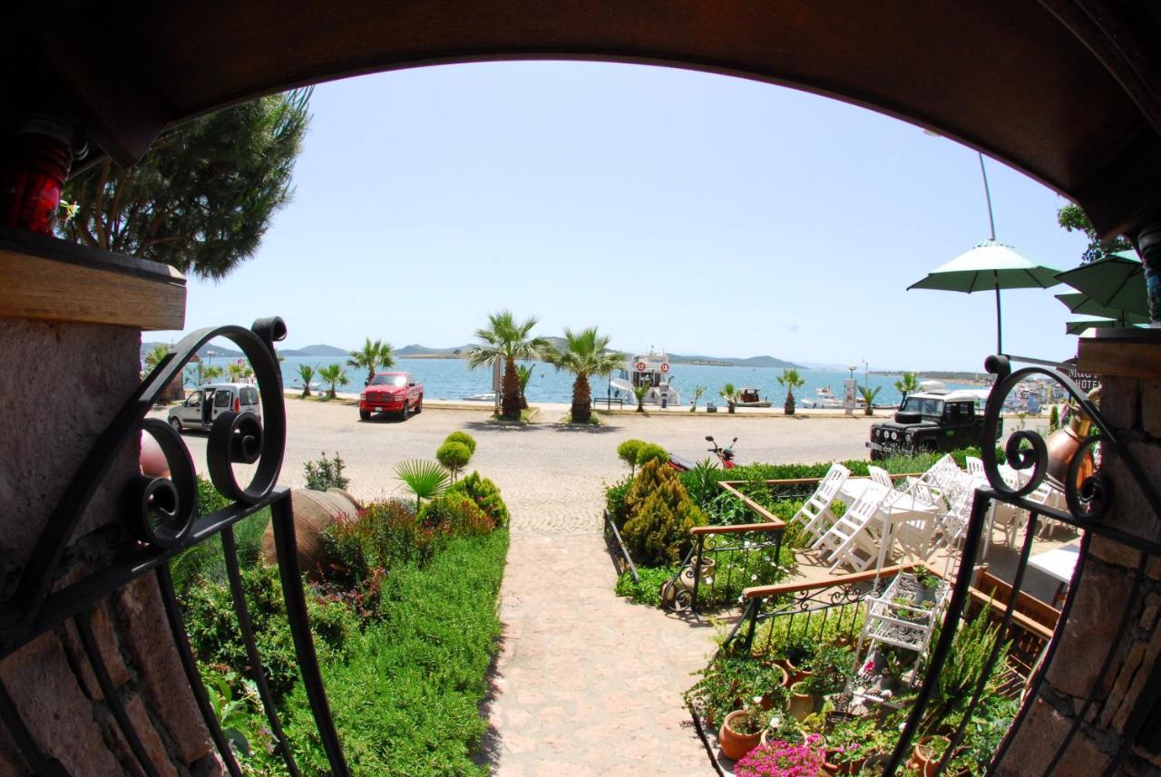 Aliye Hanim Hotel Ayvalı Extérieur photo
