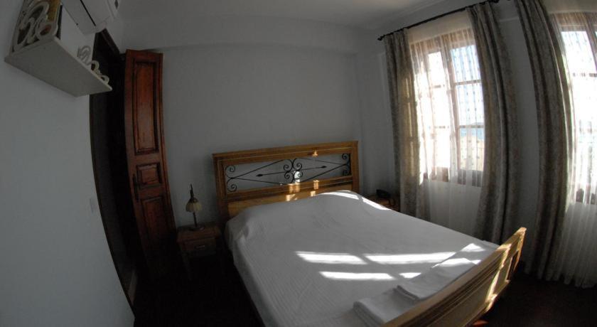 Aliye Hanim Hotel Ayvalı Extérieur photo