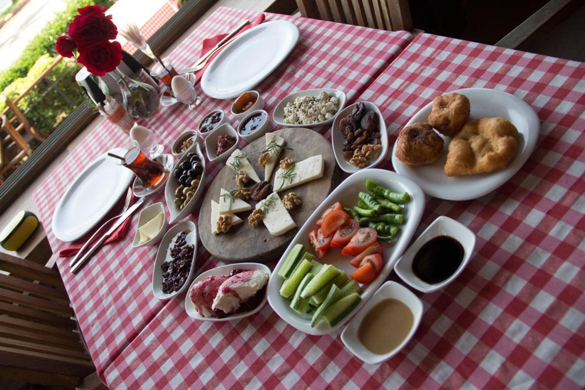 Aliye Hanim Hotel Ayvalı Extérieur photo
