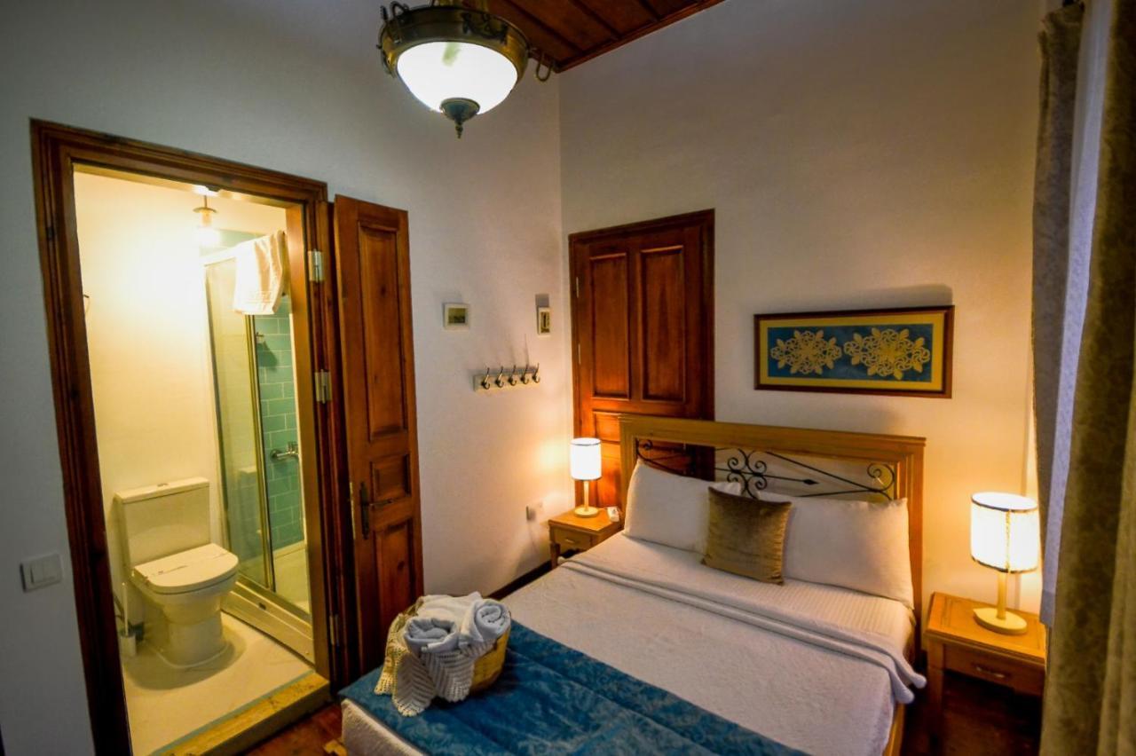 Aliye Hanim Hotel Ayvalı Extérieur photo