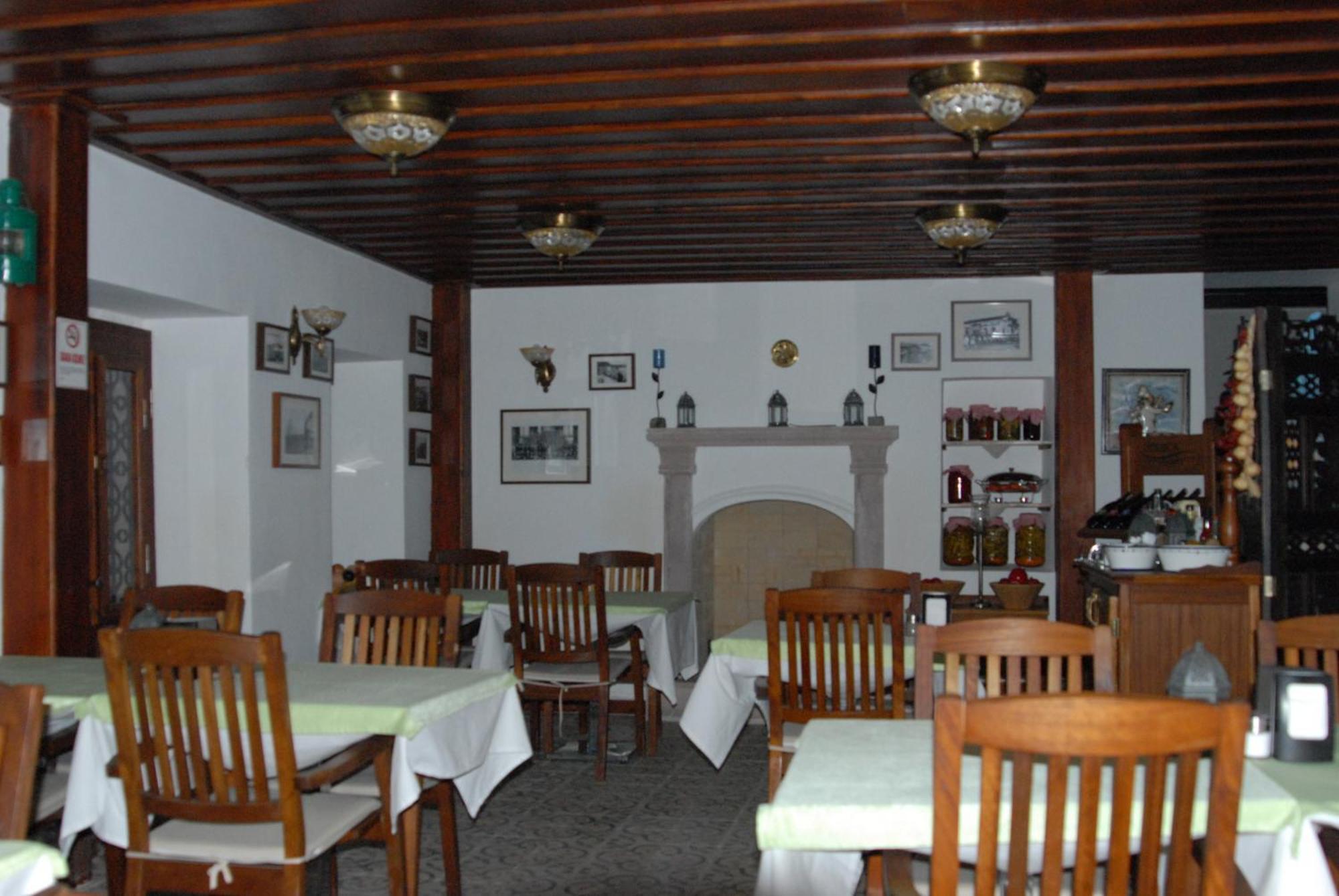Aliye Hanim Hotel Ayvalı Extérieur photo