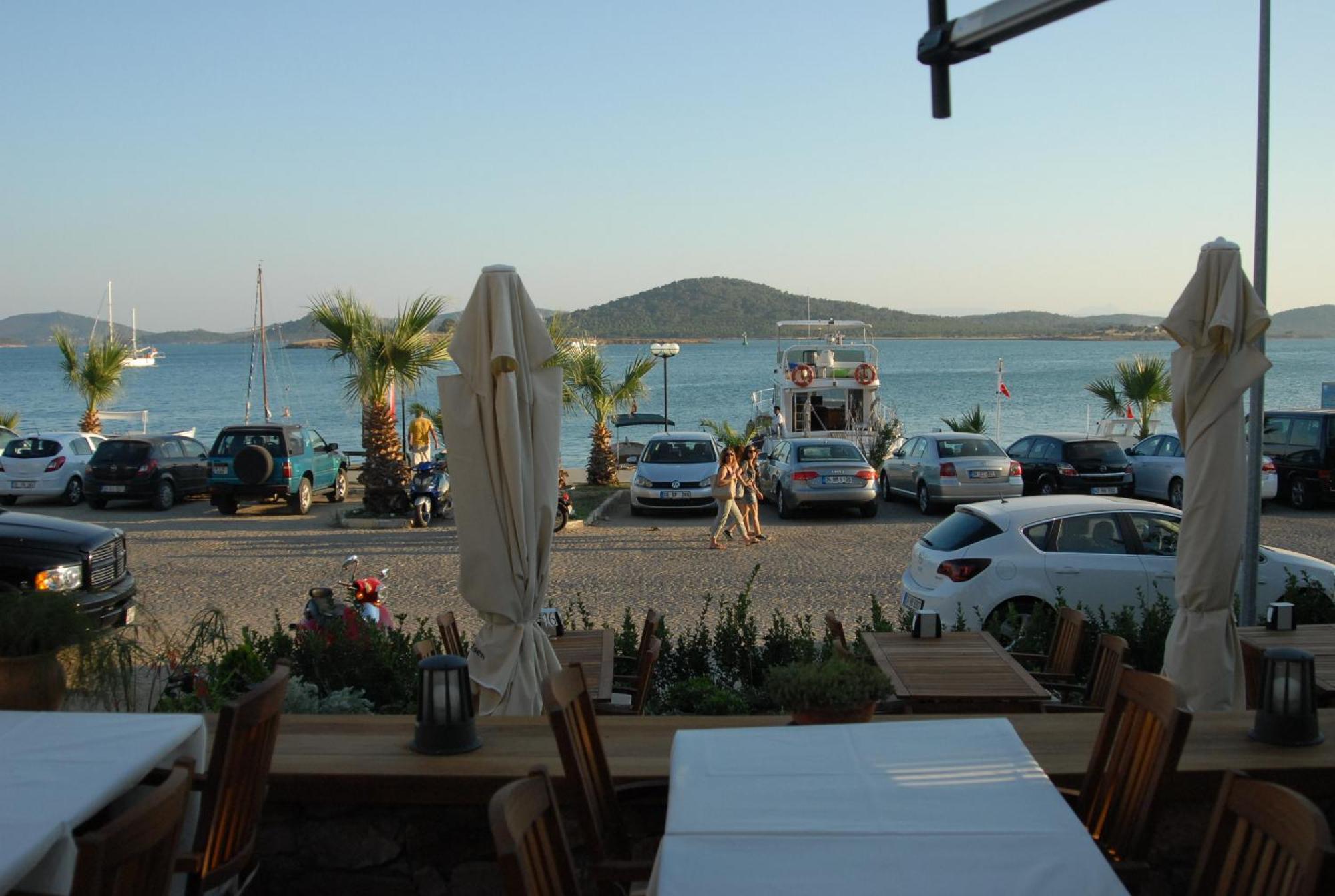 Aliye Hanim Hotel Ayvalı Extérieur photo