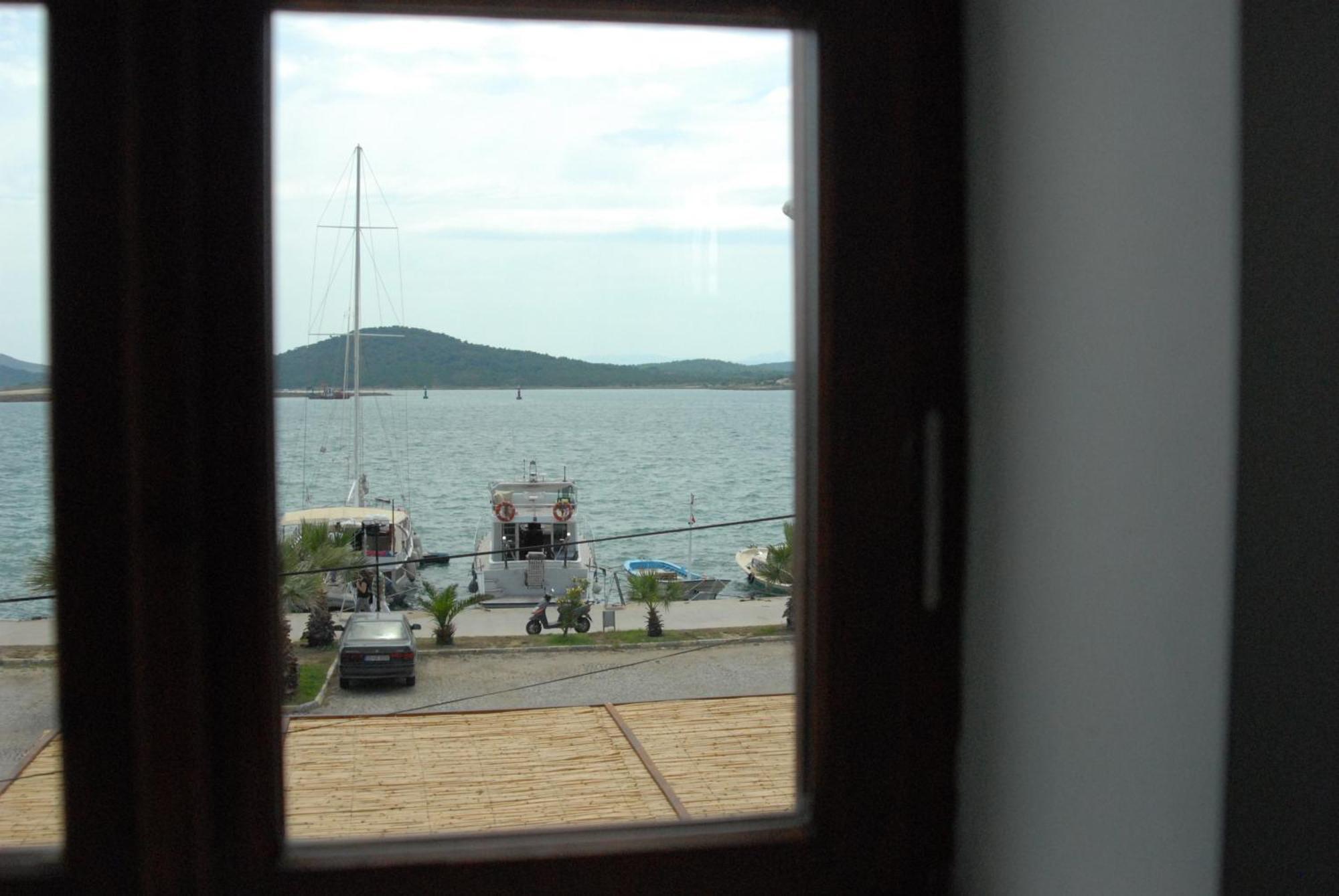 Aliye Hanim Hotel Ayvalı Extérieur photo