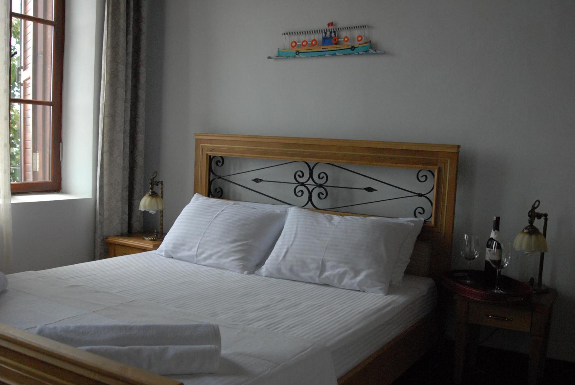 Aliye Hanim Hotel Ayvalı Extérieur photo